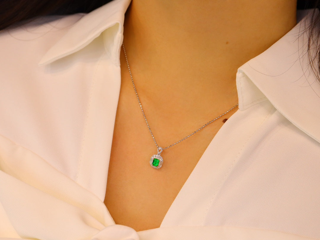 Joyería con colgante de esmeralda de Panjshir: una joya brillante para el coleccionista exigente