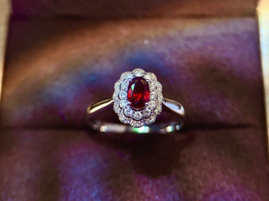 Elegant Pigeon Blood Ruby Ring - High-Quality Jewelry