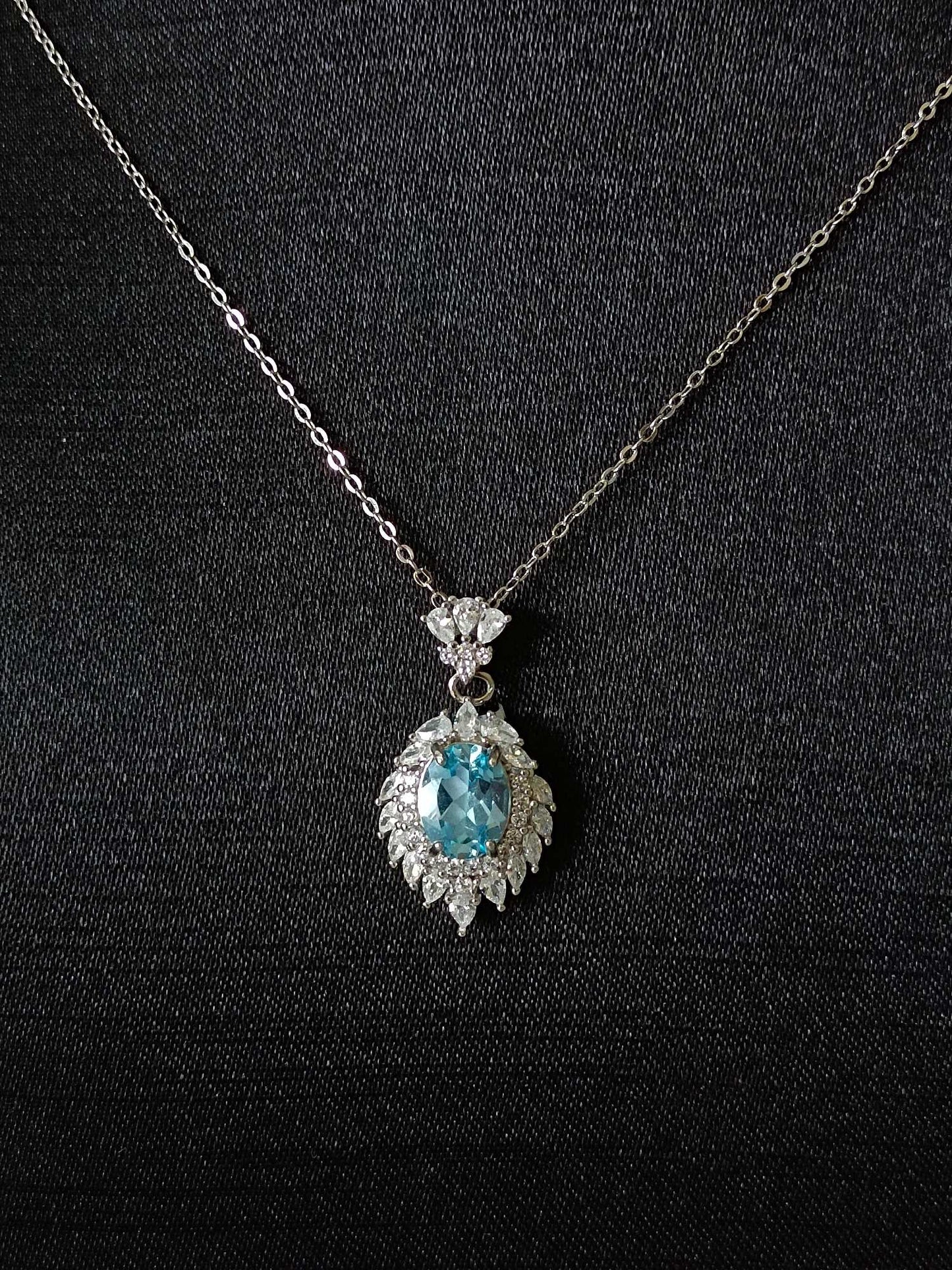 Naturlig Topaz-anheng - Elegante og subtile smykker for hverdagsbruk