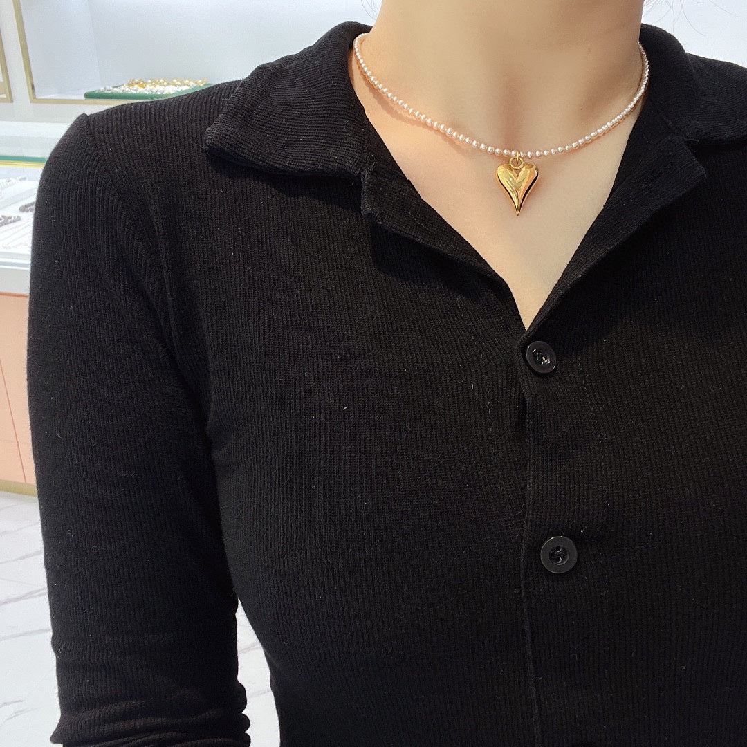 Bijoux en or 18 carats et perles d'eau douce naturelles
