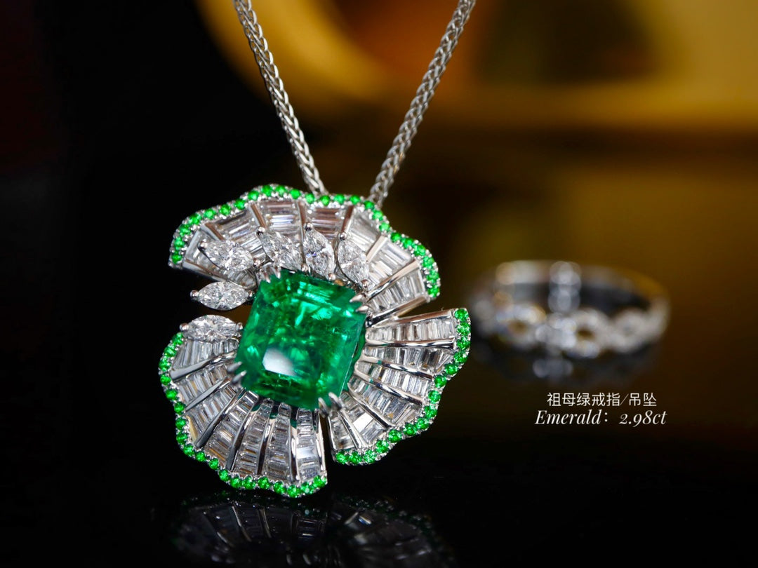 Emerald Elegance: Lotus-Inspired Vivid Green Jewelry Piece