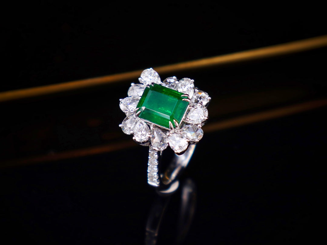 Bijuterii cu smarald - Inel verde de 1,95 ct Watton cu diamante strălucitoare tăiate trandafir