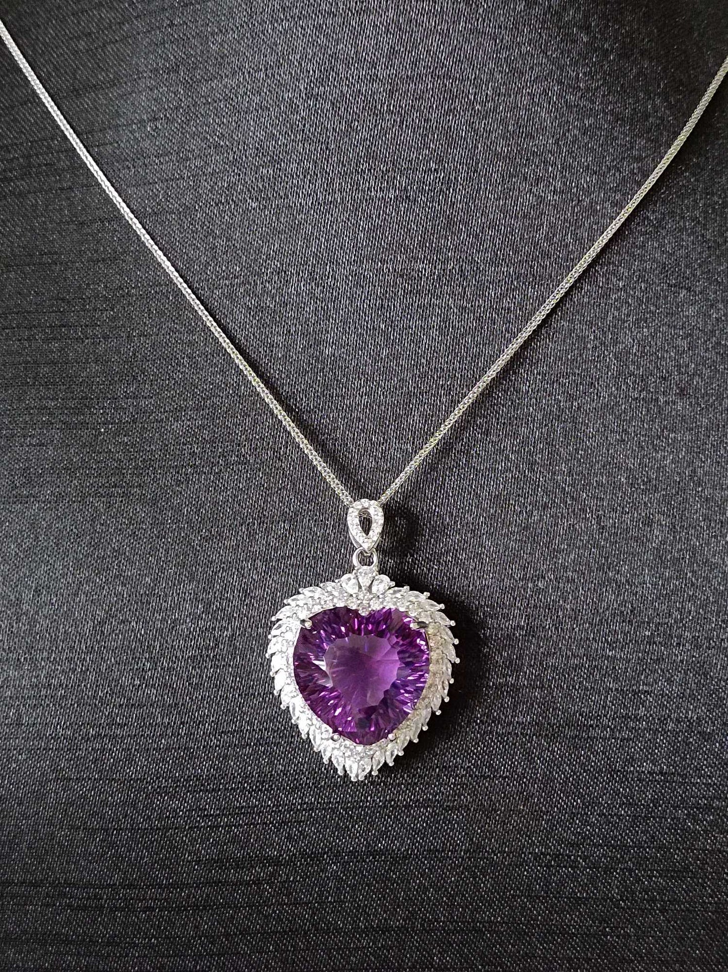 Jewelry Exquisite: Natural Purple Amethyst Heart Pendant