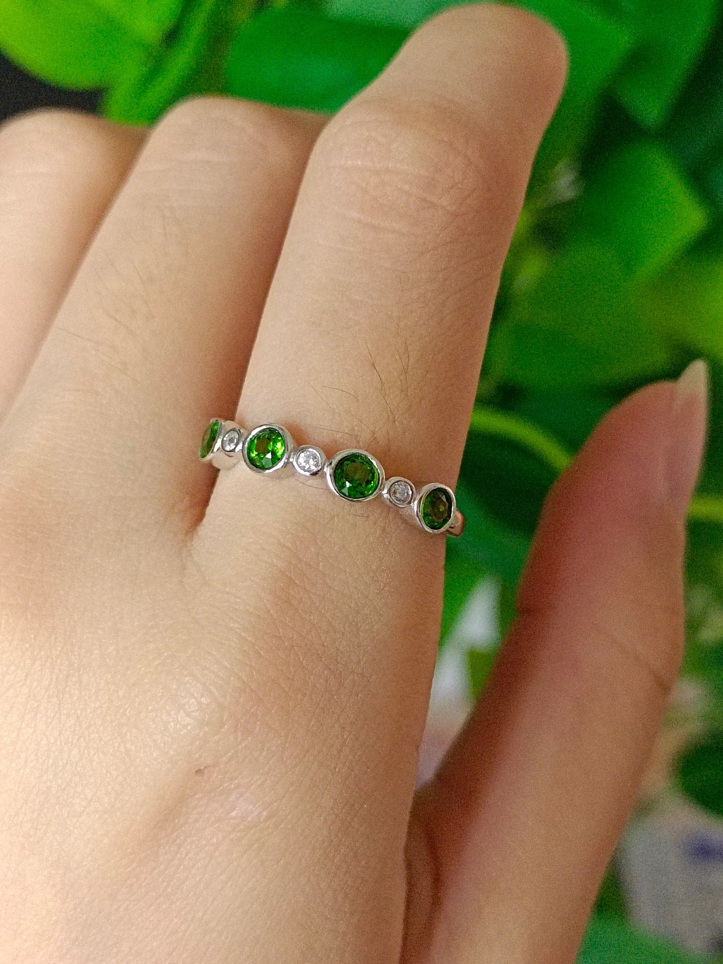 Anello a bolle di diopside naturale - Gioiello squisito