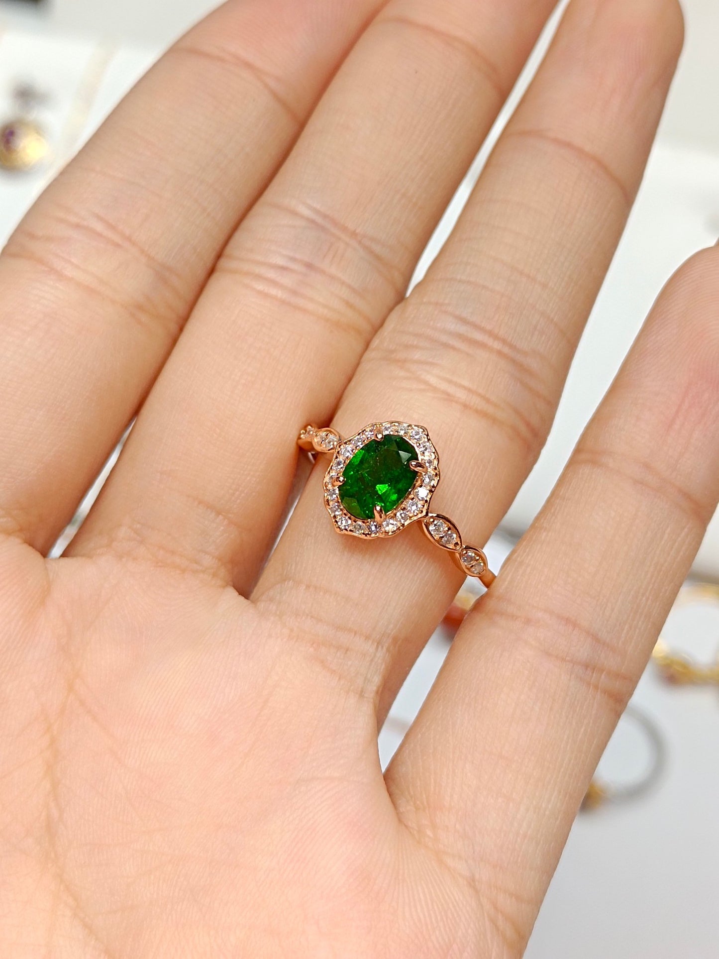 Anello Diopside incorporato in argento S925 - Gioielli regolabili