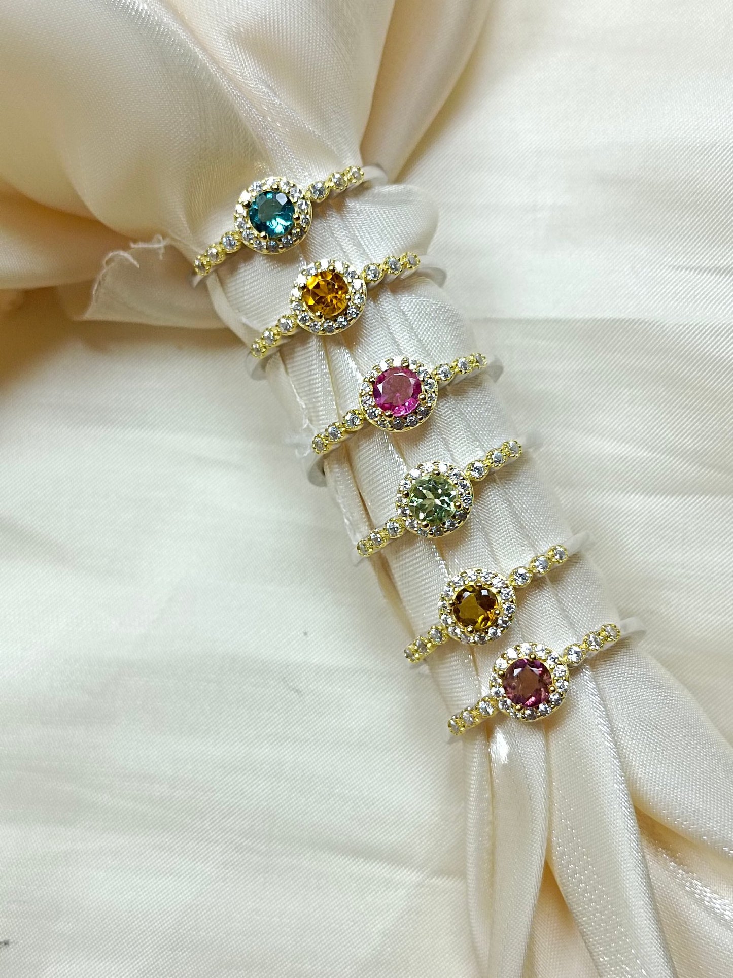 Feine Handwerkskunst aus S925-Sterlingsilber mit eingebettetem, bonbonfarbenem Regenbogen-Turmalin-Ring – einzigartiger Schmuck