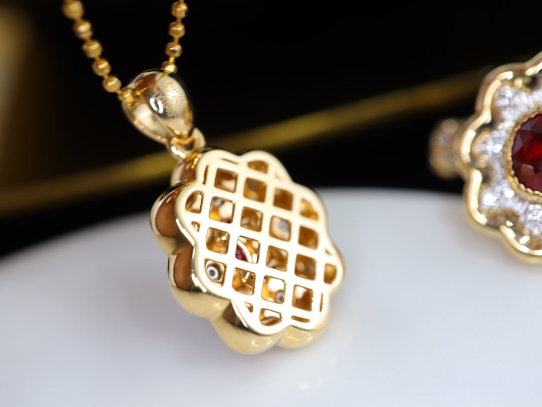 Vintage-Stil Taubenblutroter Rubin-Anhänger-Schmuck
