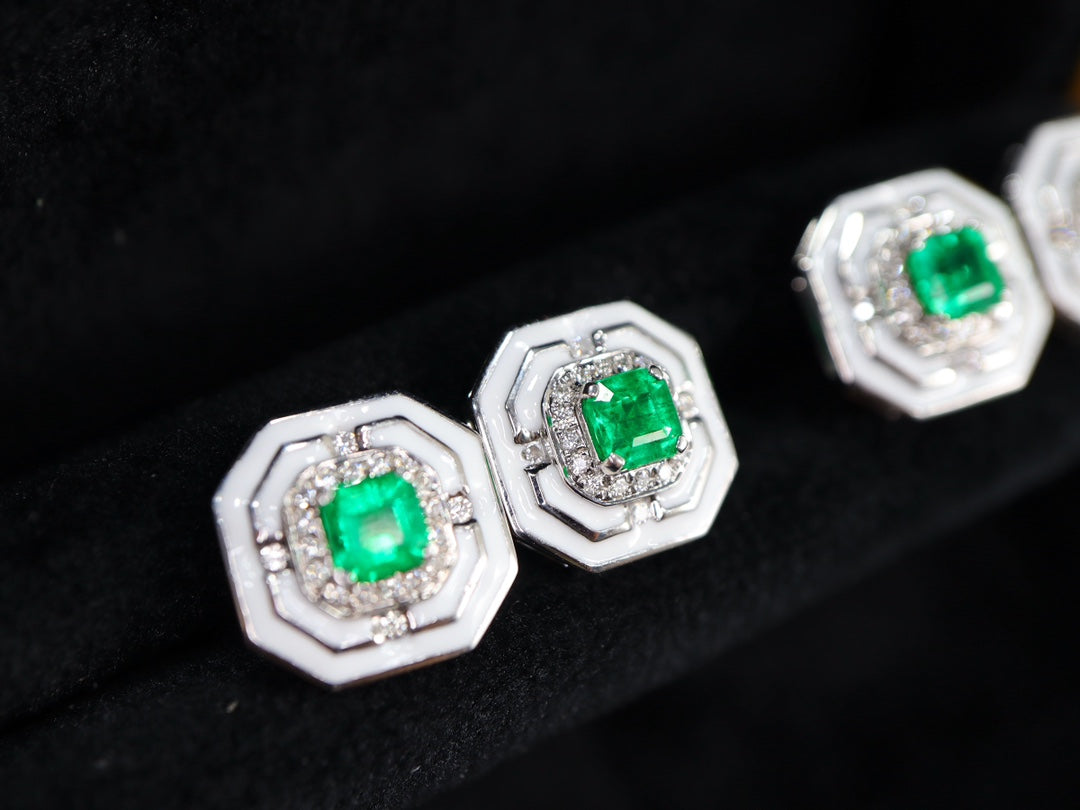 Brincos de esmeralda Panjshir - joia elegante e versátil