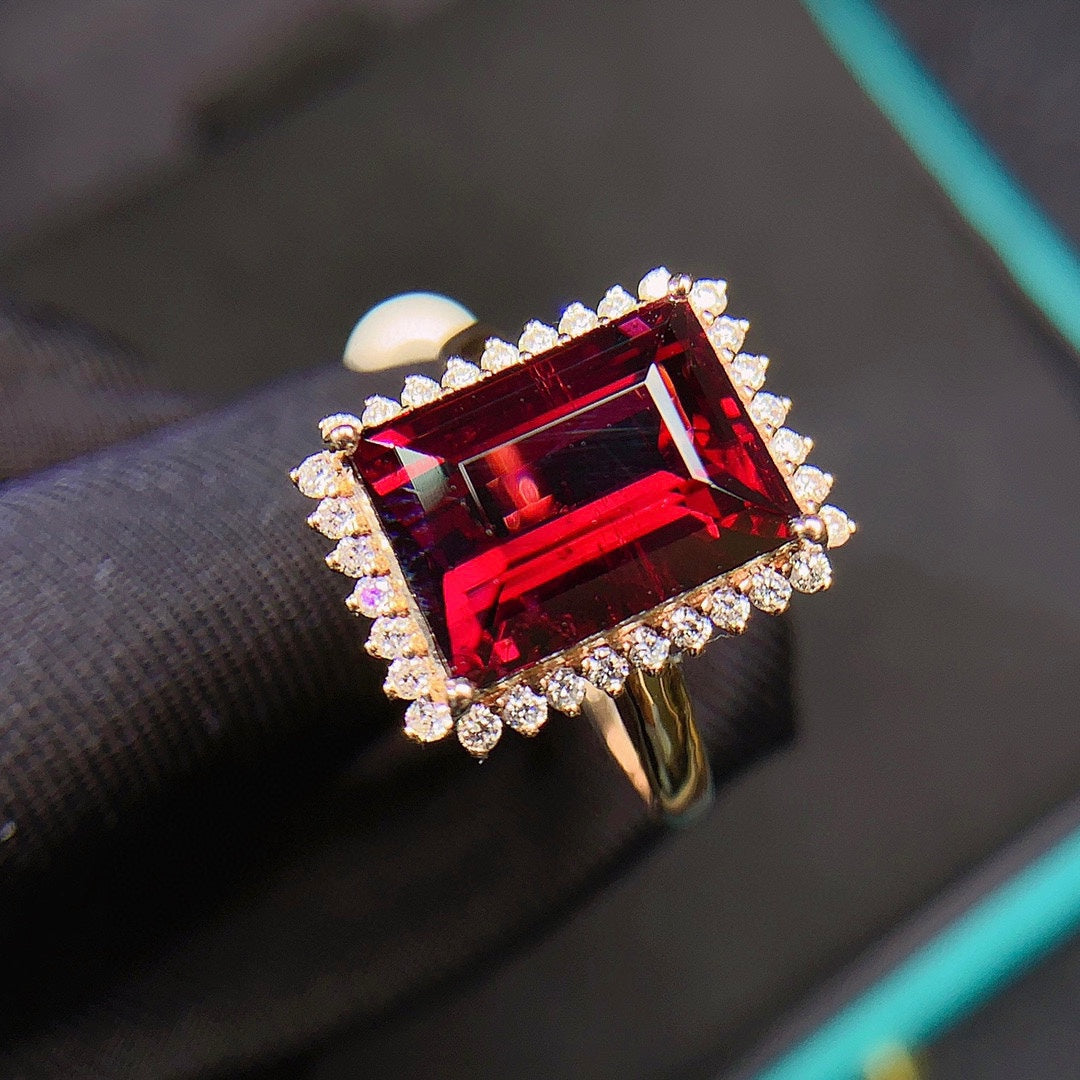 Exquisito Anillo de Turmalina Natural - Joyería de Alta Gama