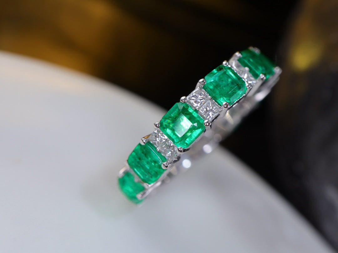 Panjshir Smaragd-Diamant-Pavé-Ring – Premium-Schmuckkollektion