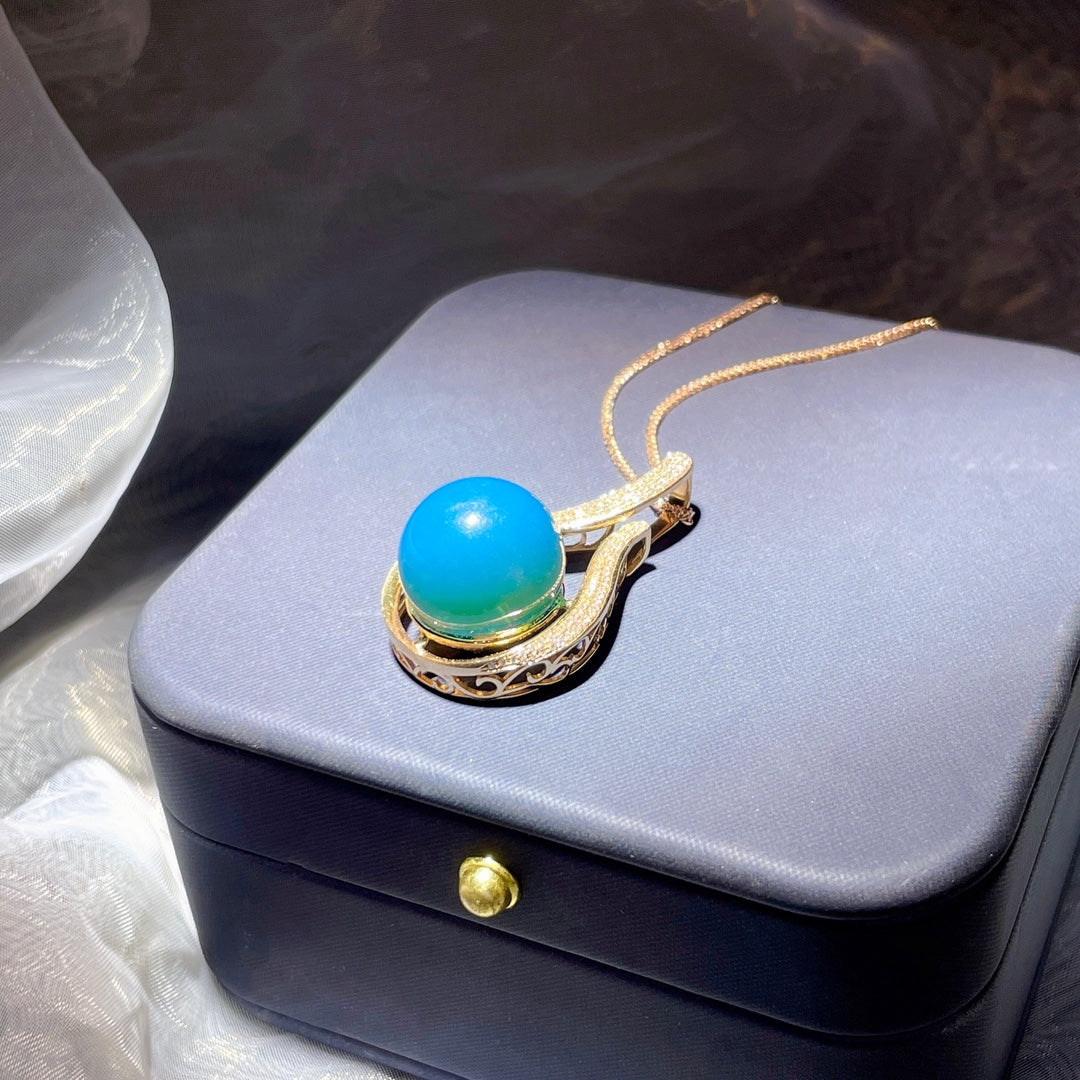 उत्तम 18K गोल्ड एंबेडेड डोमिनिकन ब्लू एम्बर पेंडेंट - मिलने के लिए गर्मी, पुनर्मिलन के लिए शरद ऋतु के आभूषण