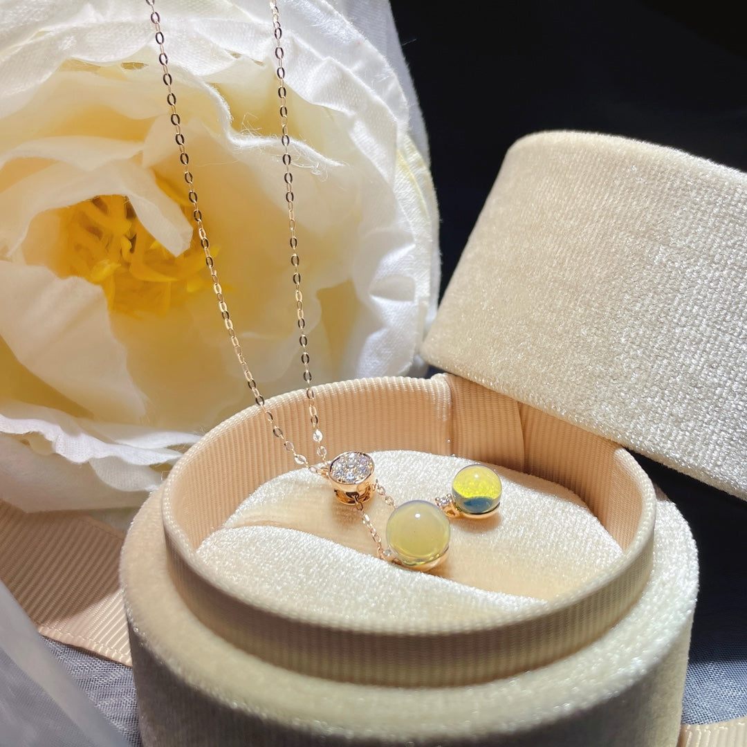 وصول جديد: قلادة من الكهرمان الأزرق الدومينيكي المضمنة بالذهب عيار 18 قيراط - مجوهرات رائعة