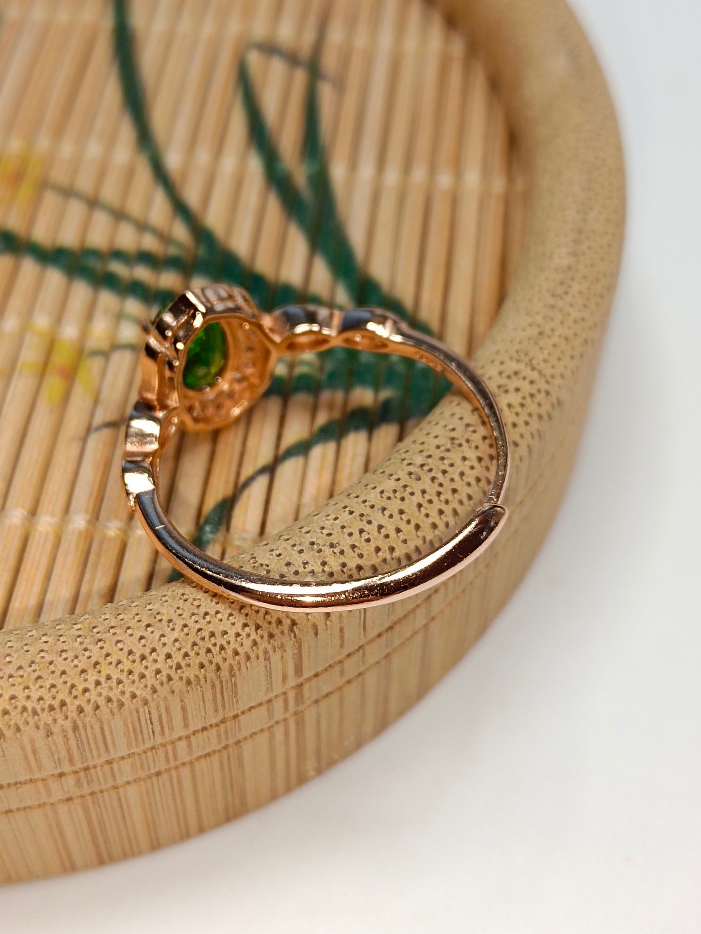 Anello Diopside incorporato in argento S925 - Gioielli regolabili