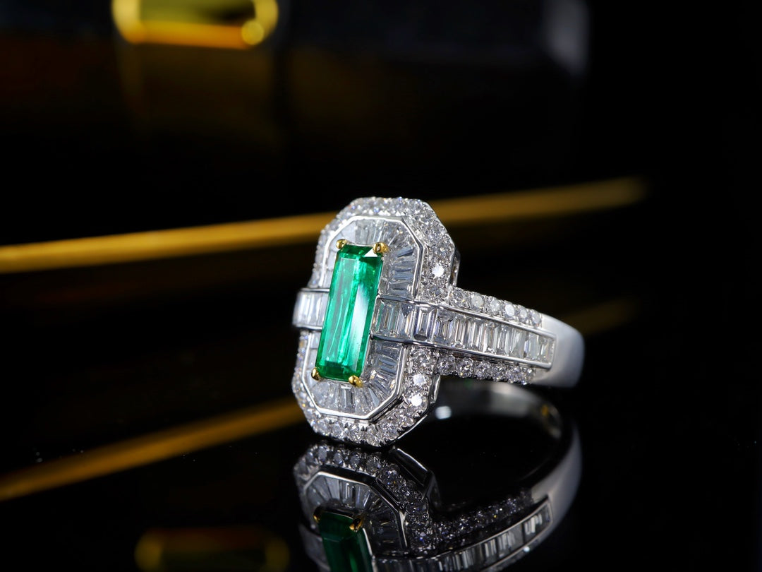 Panjshir-Smaragd-Ring – Premium-Schmuck in lebendigem Grün