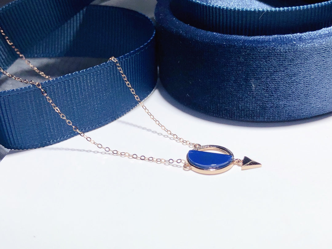 Colar minimalista de âmbar azul dominicano 18K - joia elegante e atemporal