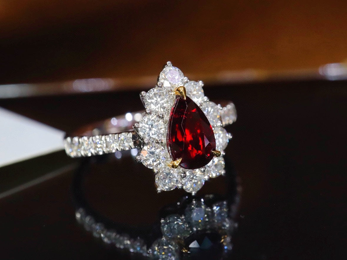 Exquisiter, ungewärmter Rubinring – taubenblutroter Schmuck