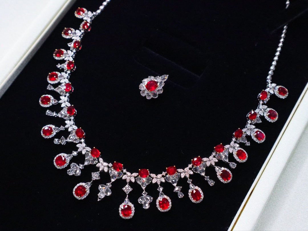 Magnifique Bijoux : Collier de Soirée Rubis et Diamants Sang de Pigeon Naturel Non Chauffé