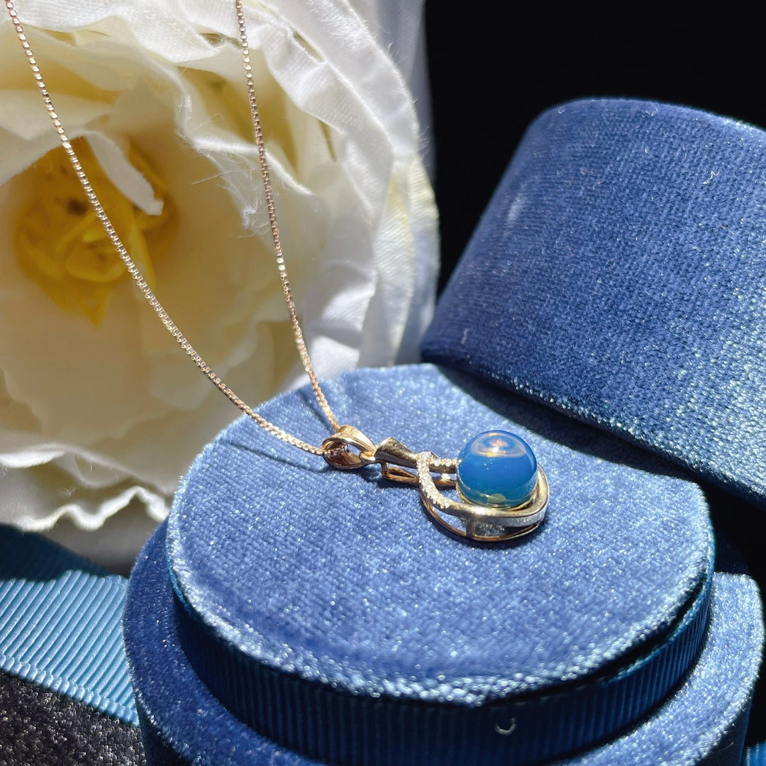قلادة رائعة من الذهب الدومينيكاني من العنبر الأزرق عيار 18 قيراط - رمز الحب الذي لا ينضب