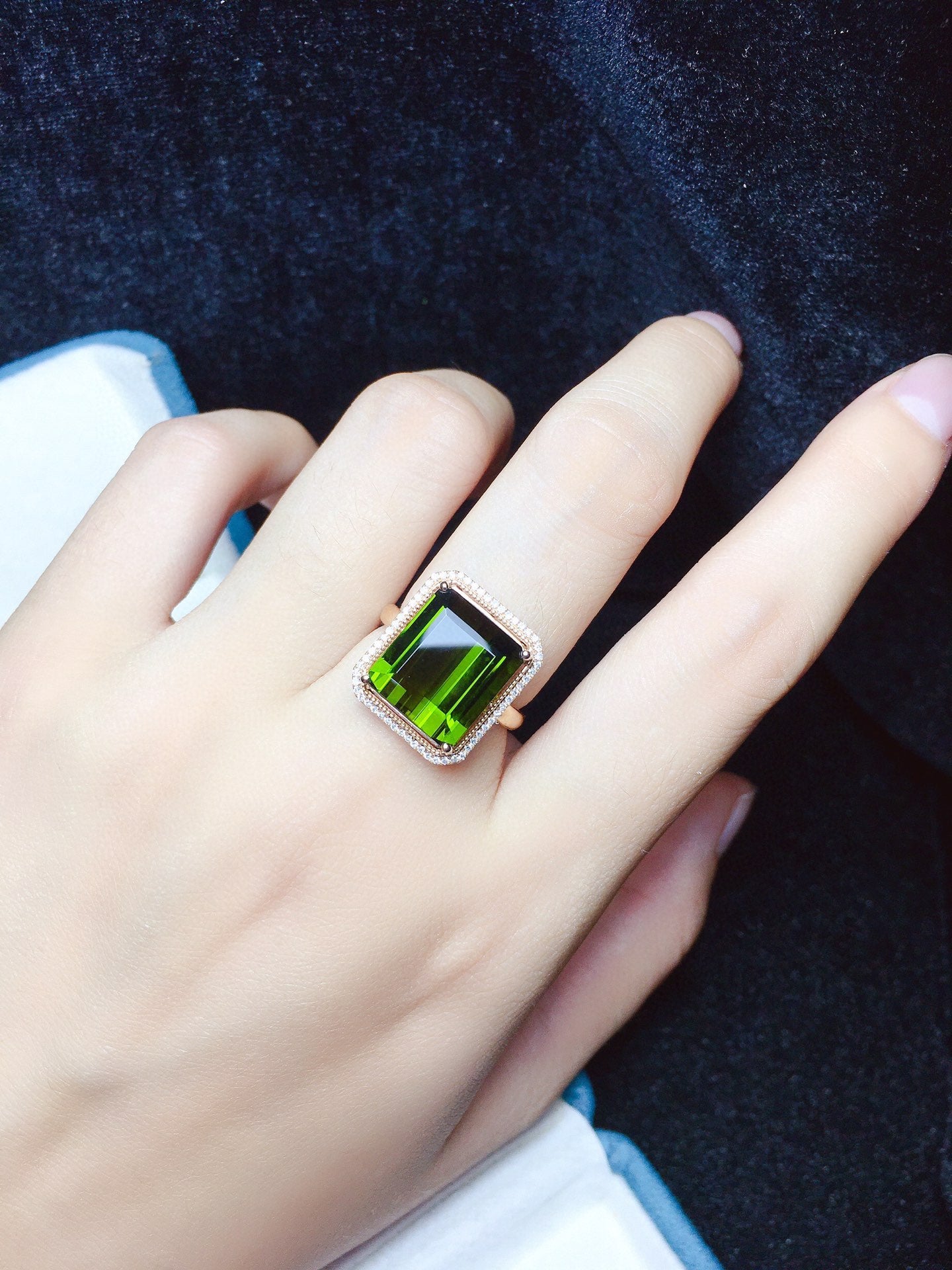 Natürlicher Turmalinring mit Diamantakzenten – exquisites Schmuckstück