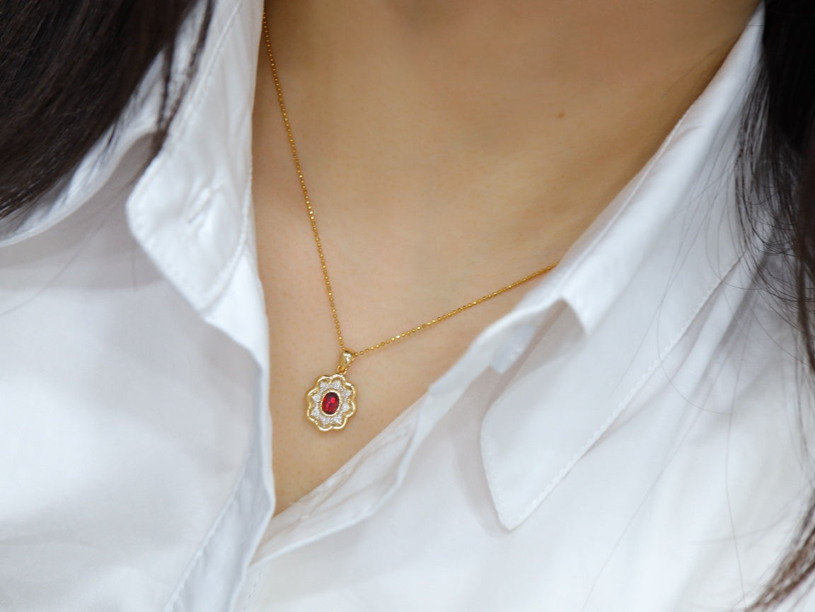 Vintage-Stil Taubenblutroter Rubin-Anhänger-Schmuck