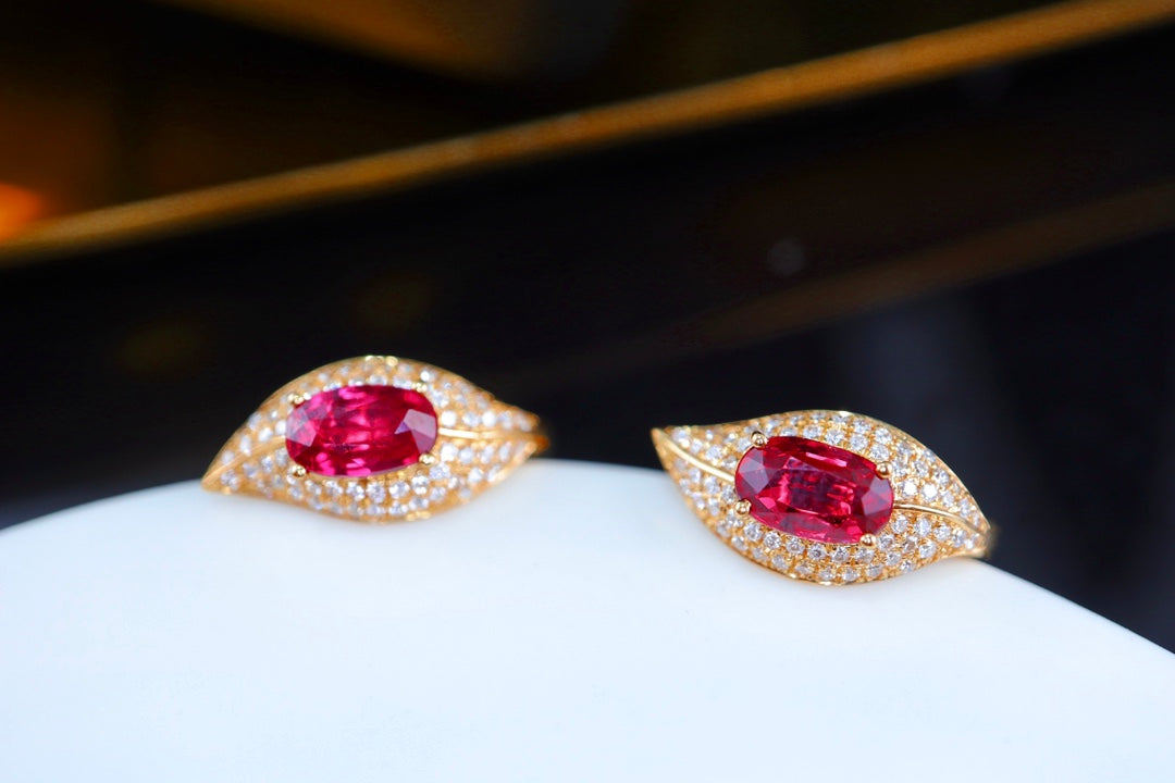 Pendientes Hoja de Rubí Rojo Sangre de Paloma - Joyería Premium