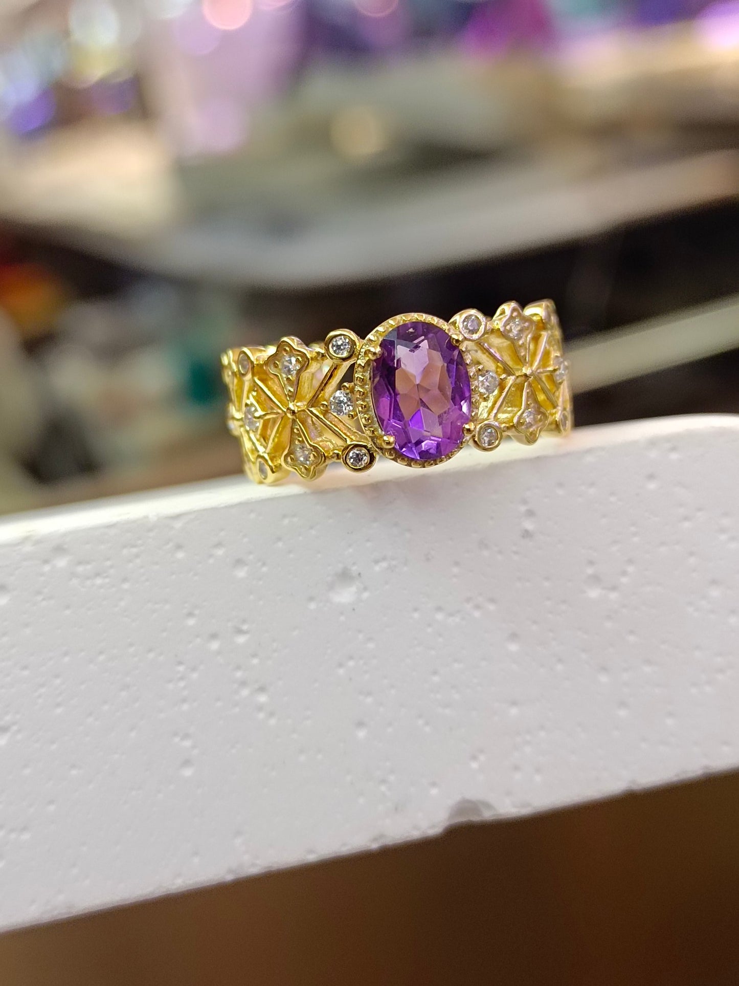 S925 纯银戒指镶嵌紫水晶 & 18K 金工艺 - 独特的珠宝设计