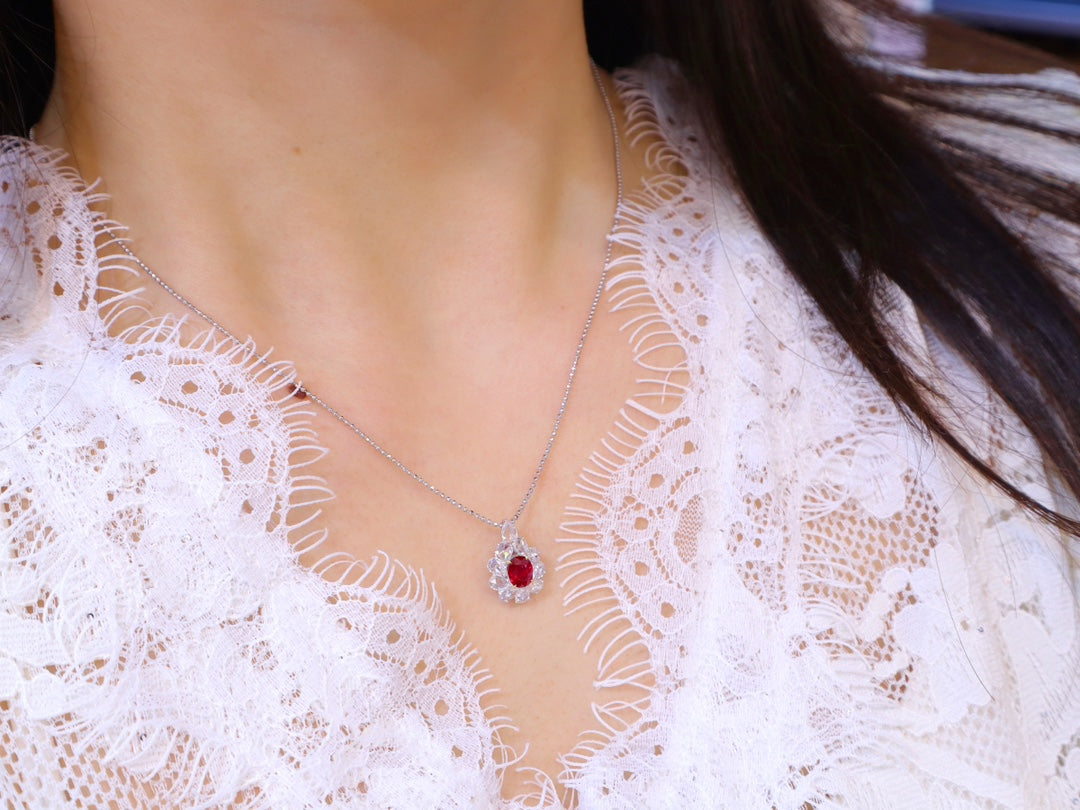 Magnifique Bijoux : Collier de Soirée Rubis et Diamants Sang de Pigeon Naturel Non Chauffé