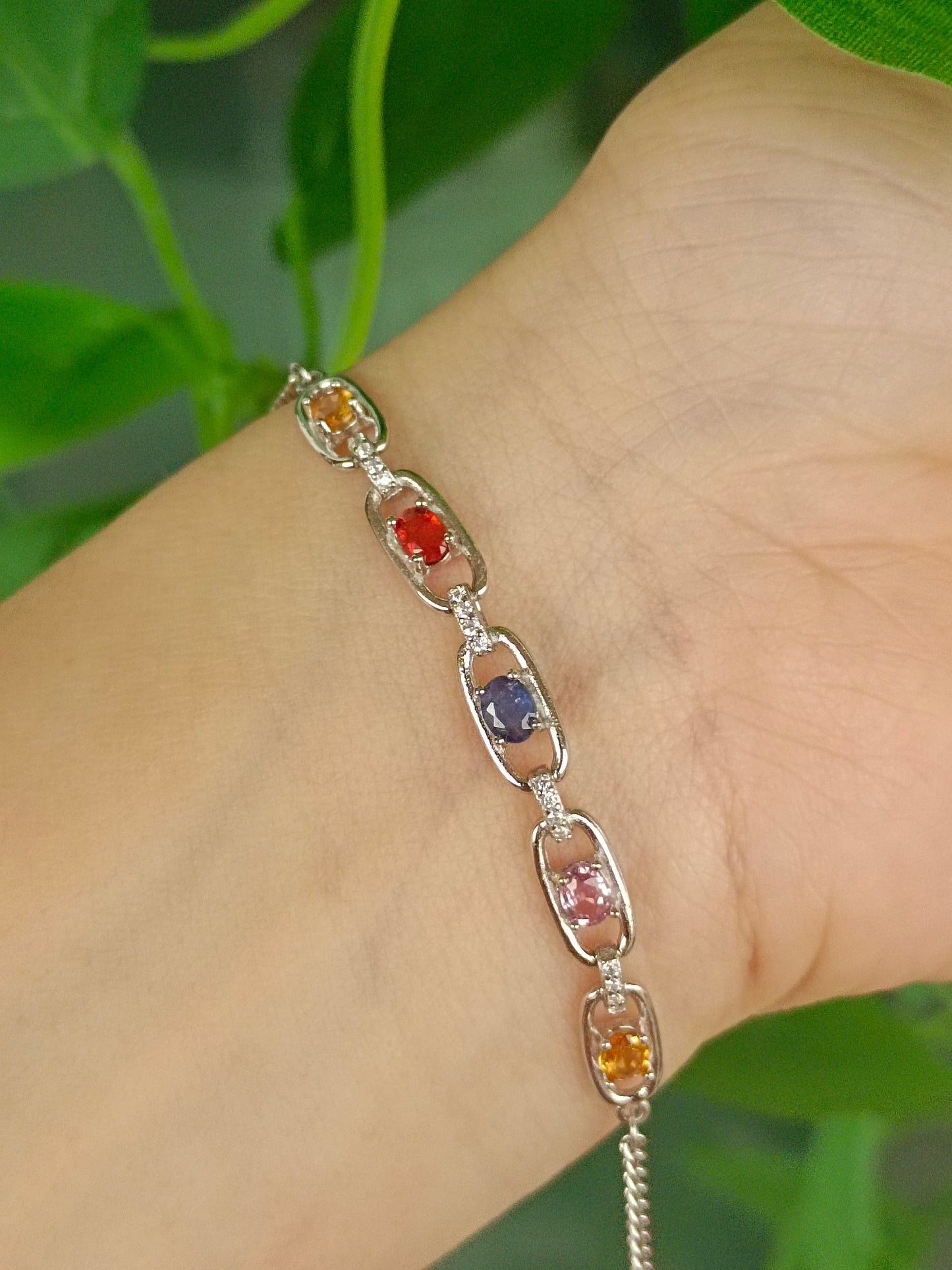 Natural Rainbow Safir Armband - Utsökta smycken för alla tillfällen