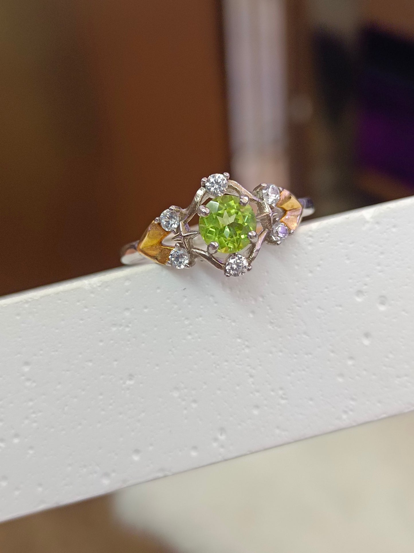 S925 Silver Embedded Peridot Two-Tone Ring - Minimalist Fashion Jewelry