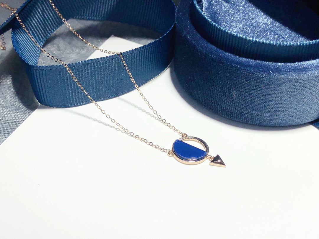 Colar minimalista de âmbar azul dominicano 18K - joia elegante e atemporal