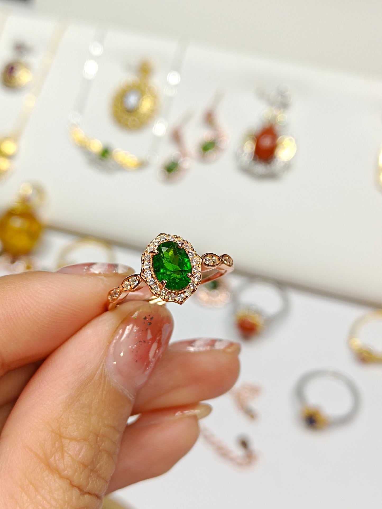 Anello Diopside incorporato in argento S925 - Gioielli regolabili
