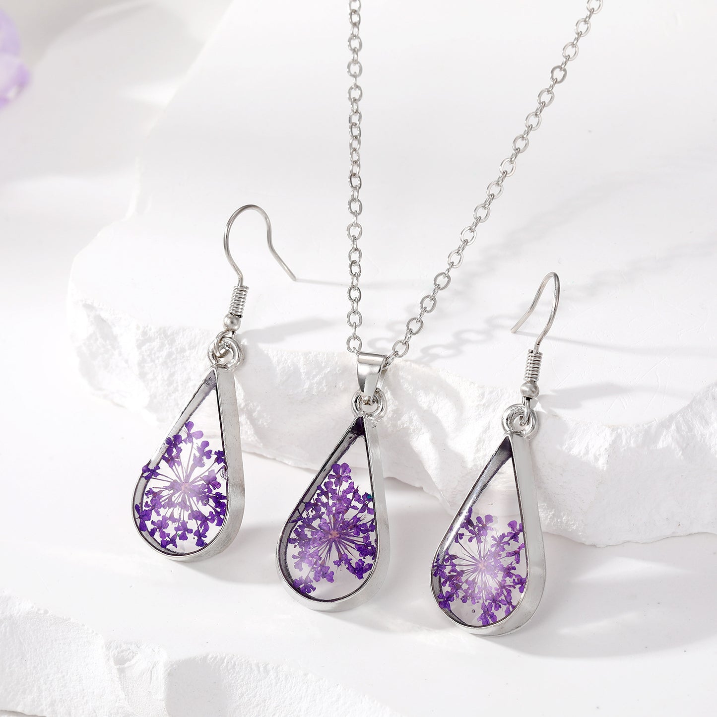 Original European And American-style Waterdrop-Shaped Dried Flower Babys Breath Bouquet Necklace And Earrings
