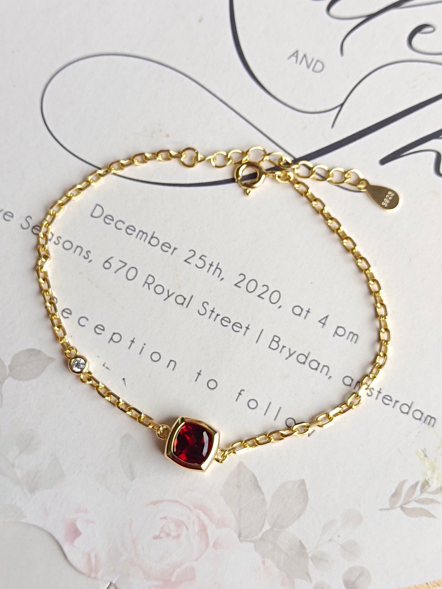 Utsökt Princess-Cut Granat Armband - Unik smyckedesign