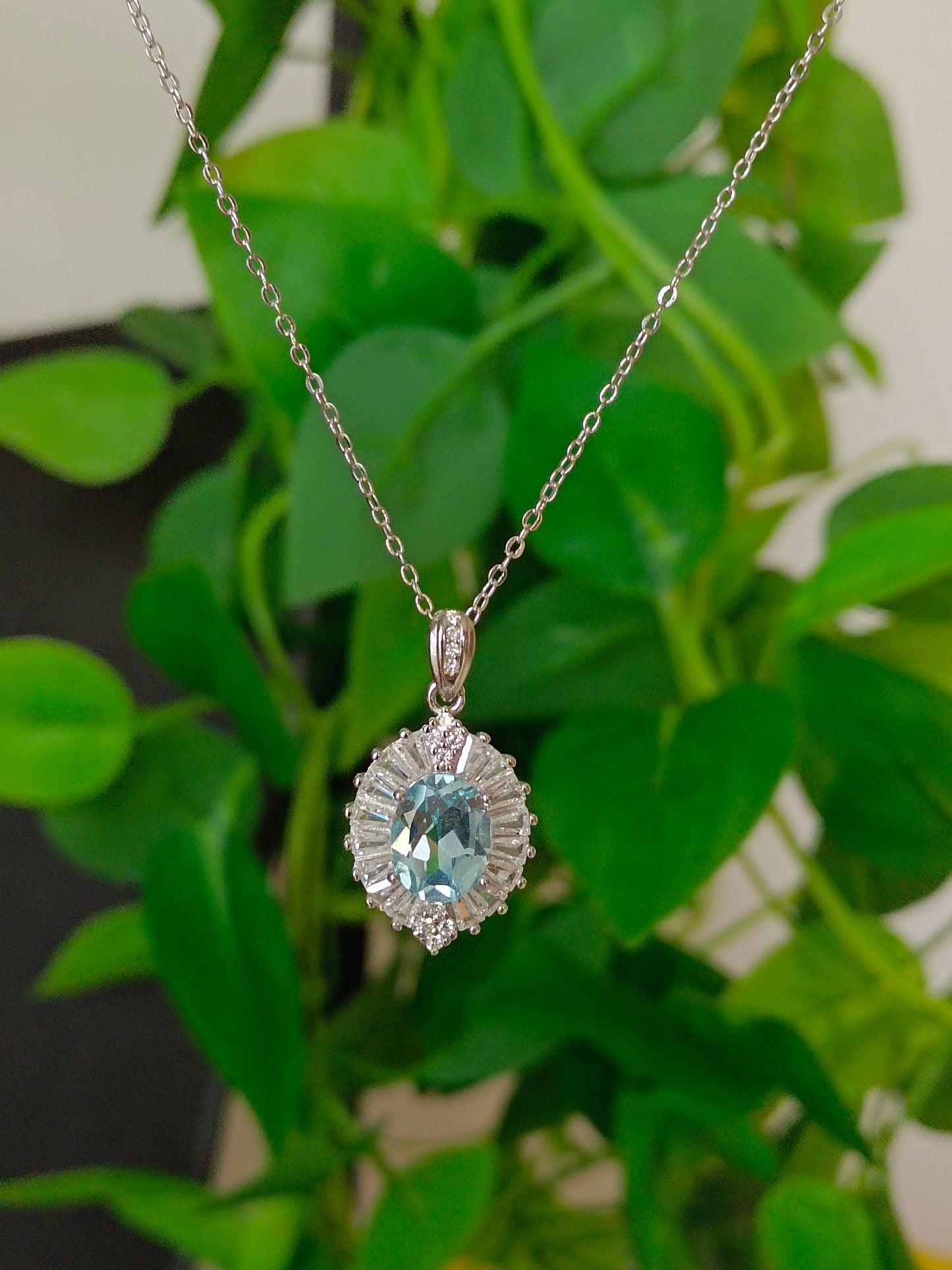 Naturlig Topaz-anheng - Elegante og subtile smykker for daglig bruk
