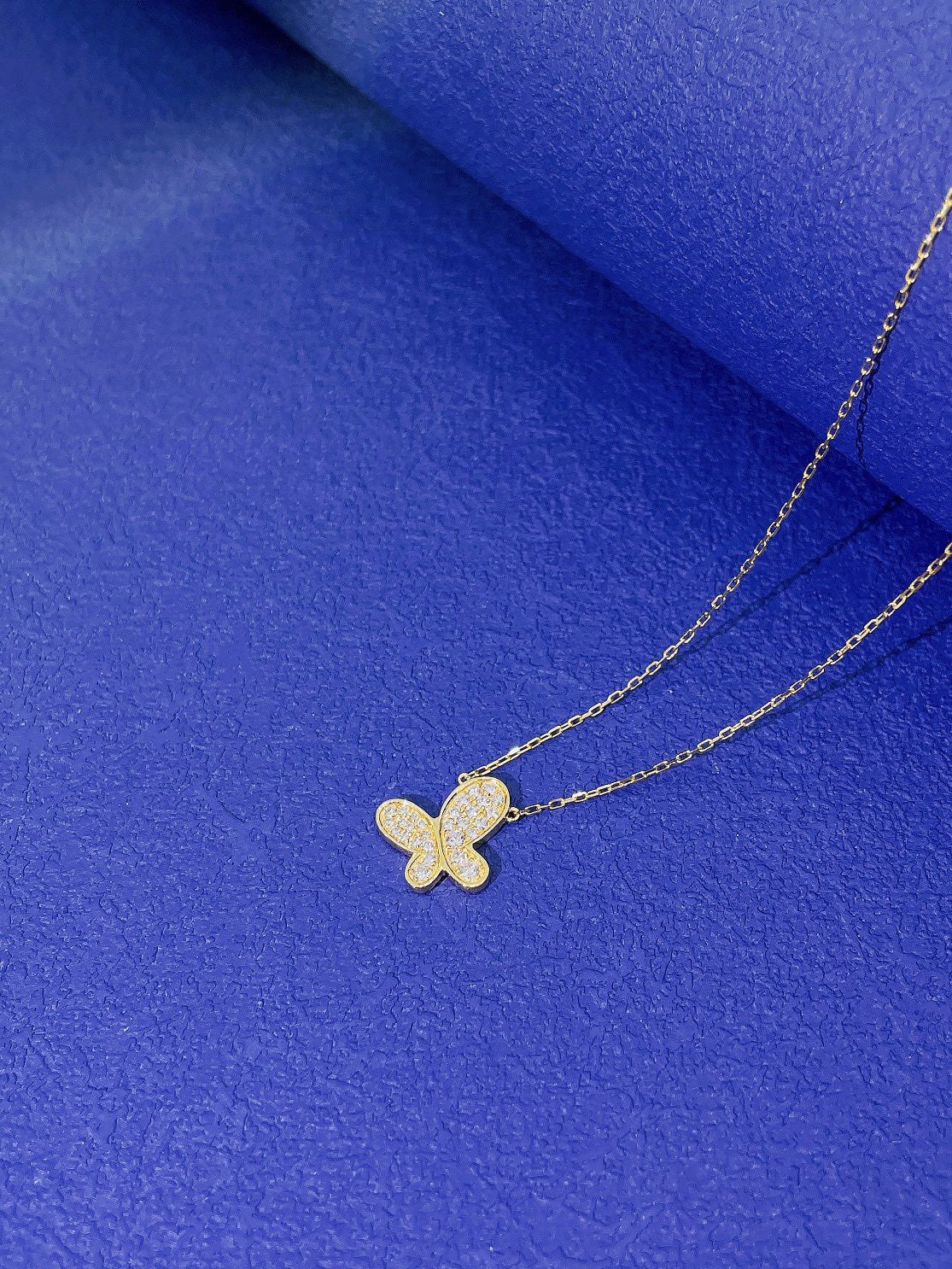 9K Cultured Diamond Irregular Butterfly Pendant Jewelry