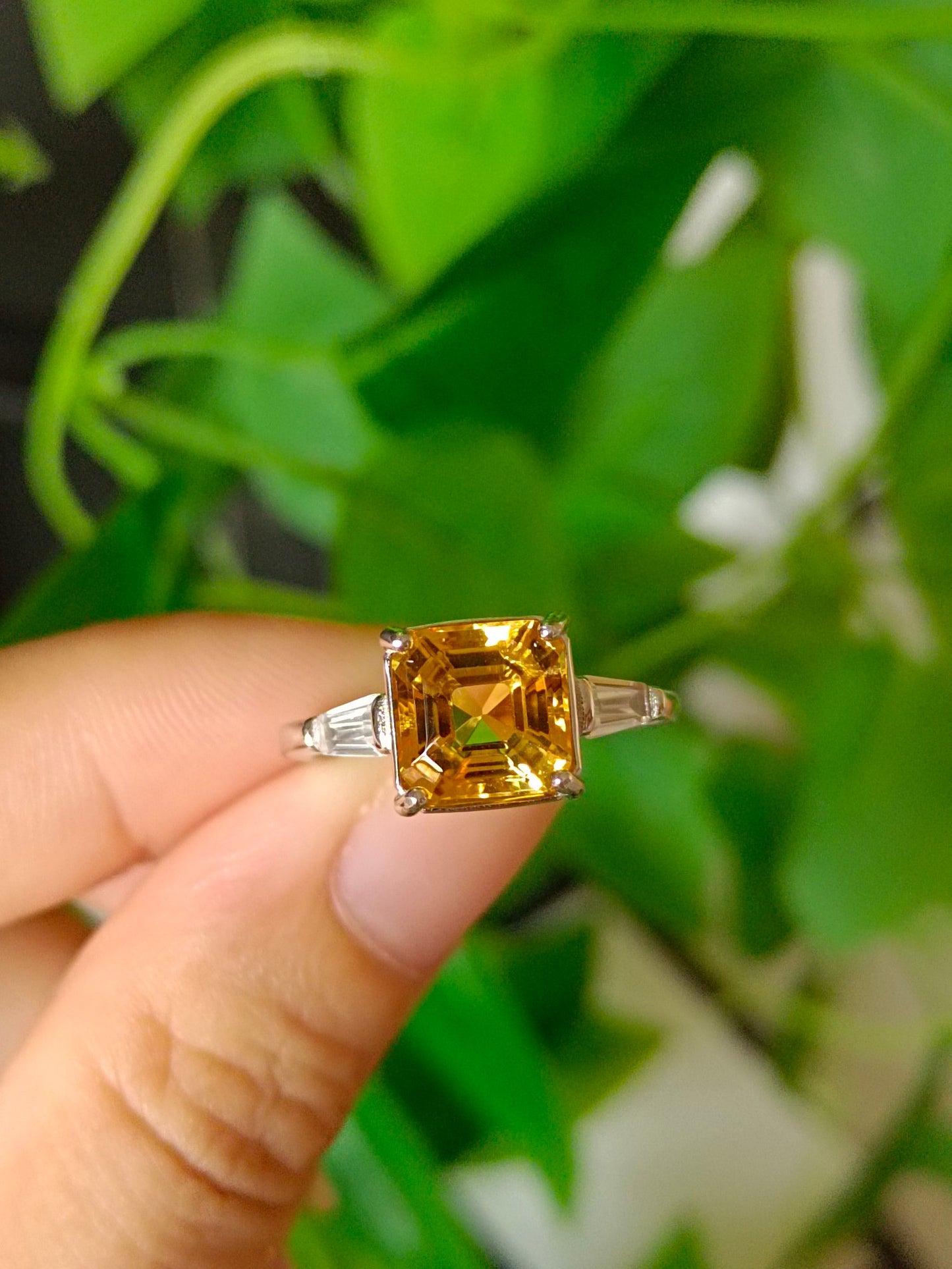 Squisito anello quadrato con citrino giallo naturale - Gioielleria raffinata