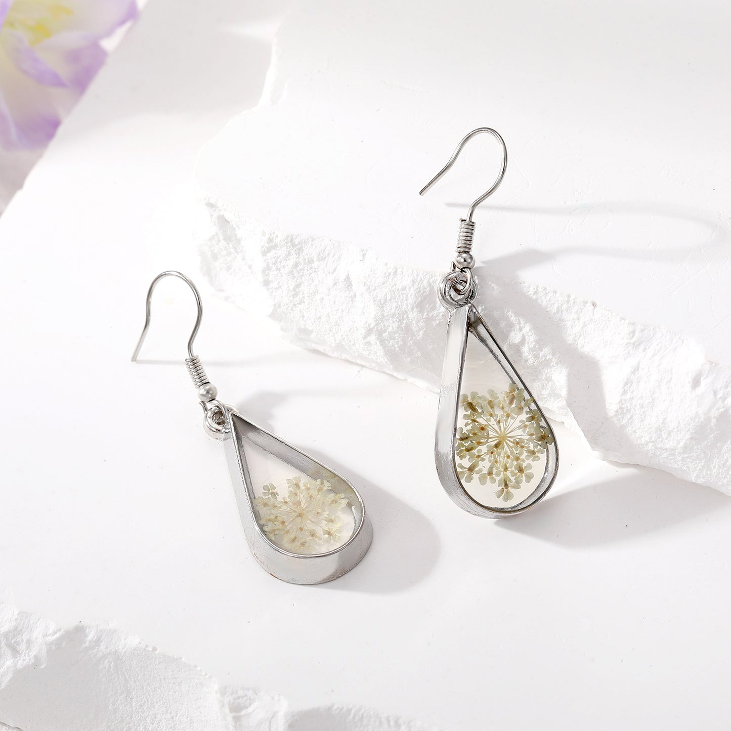 Original European And American-style Waterdrop-Shaped Dried Flower Babys Breath Bouquet Necklace And Earrings