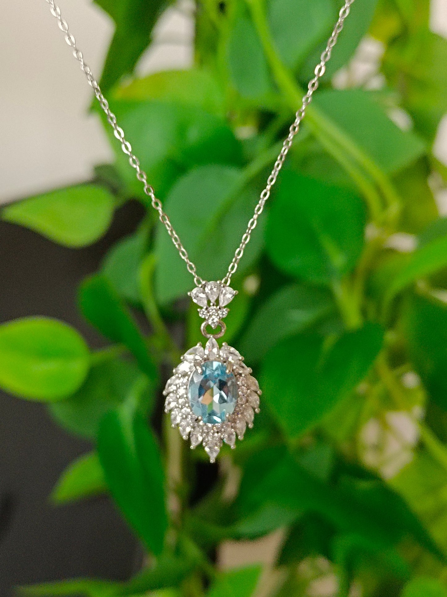 Naturlig Topaz-anheng - Elegante og subtile smykker for hverdagsbruk