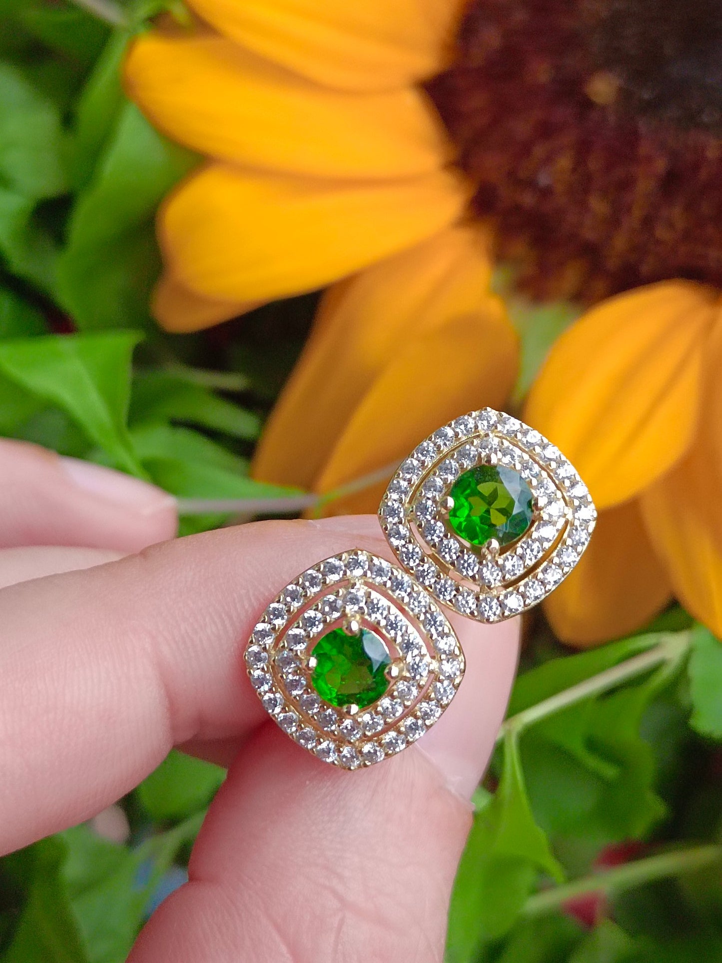 Luxurious Natural Diopside Earrings in Vintage Gilded Style - Jewelry for Grace and Happiness