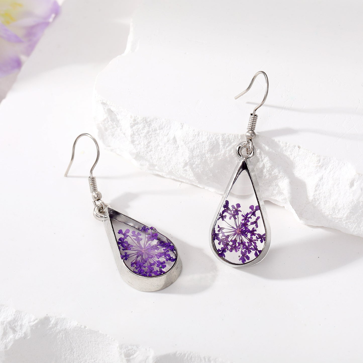 Original European And American-style Waterdrop-Shaped Dried Flower Babys Breath Bouquet Necklace And Earrings