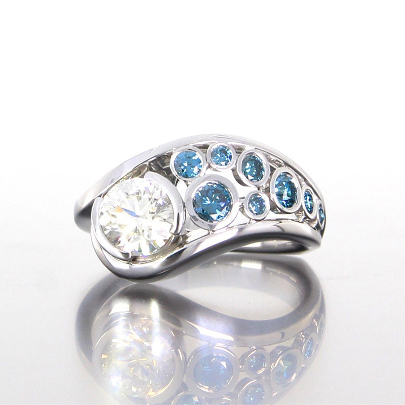 Exquisite Geometric Pattern Hollow Diamond-inlaid Women's Simple Elegant Ring