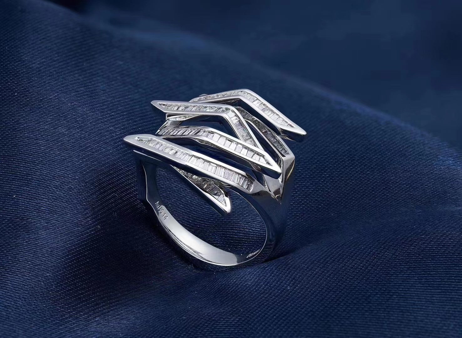 Congratulatory Prosperity Ring - Exquisite Jewelry Piece - White Diamond Ring