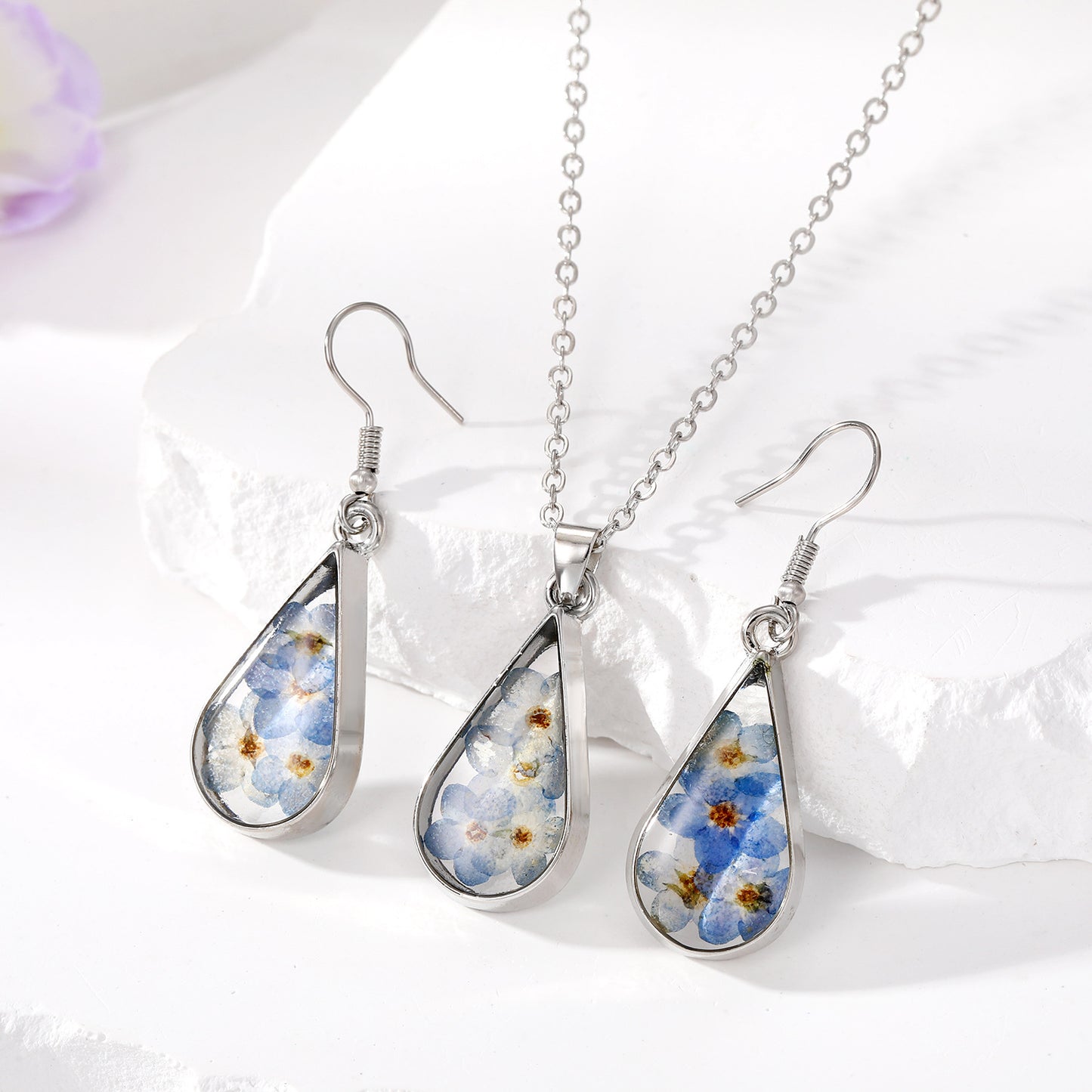 Original European And American-style Waterdrop-Shaped Dried Flower Babys Breath Bouquet Necklace And Earrings
