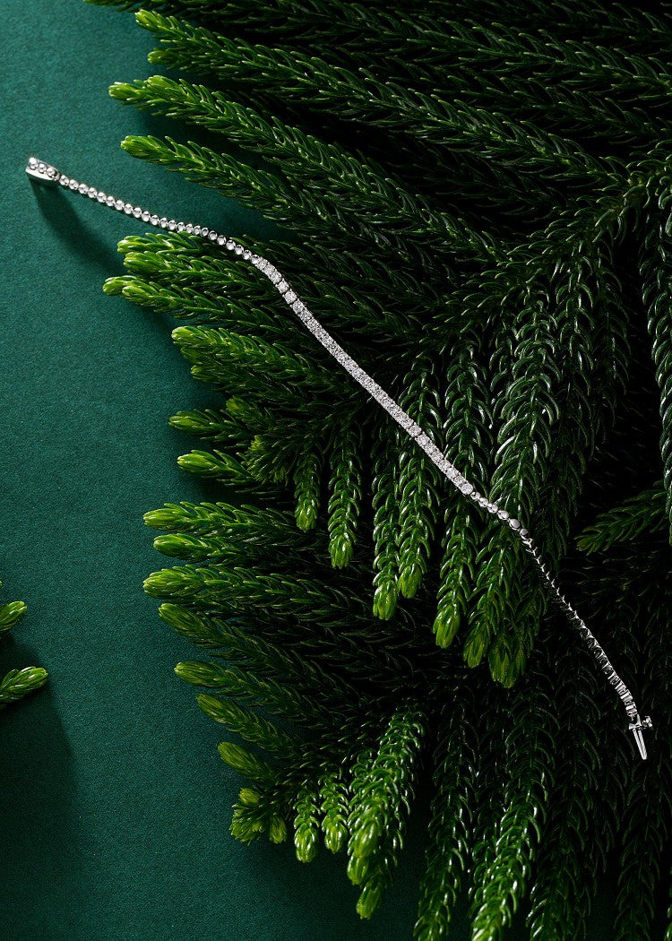 Diamond-Edged Four-Claw Bracelet - Premium Jewelry Collection - White Diamond Bracelet
