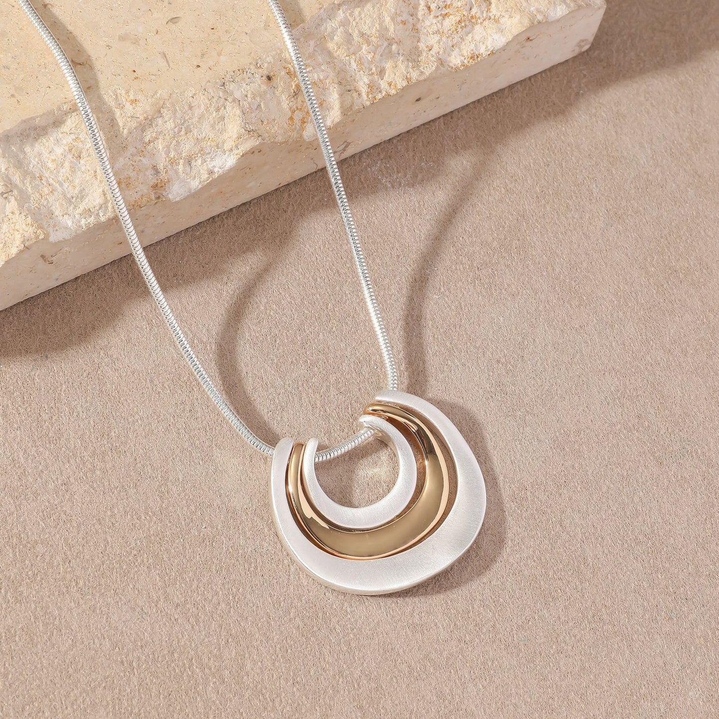 New European And American-style Fashionable Exaggerated Light-luxury Necklace