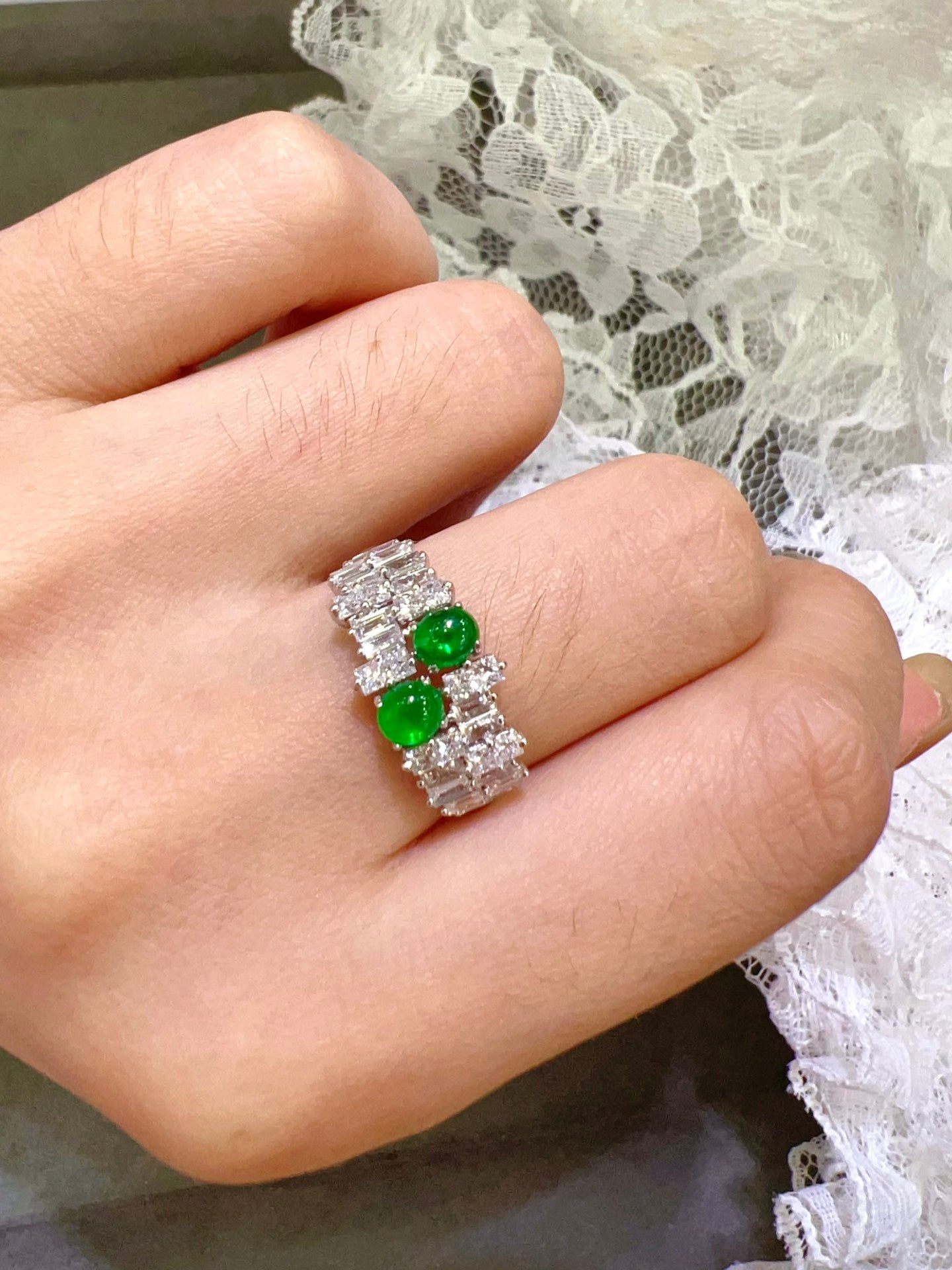 Elegant and Luxurious: 18k Gold Embedded Panjshir Emerald Ring - Premium Jewelry Jeweler.Jewelry