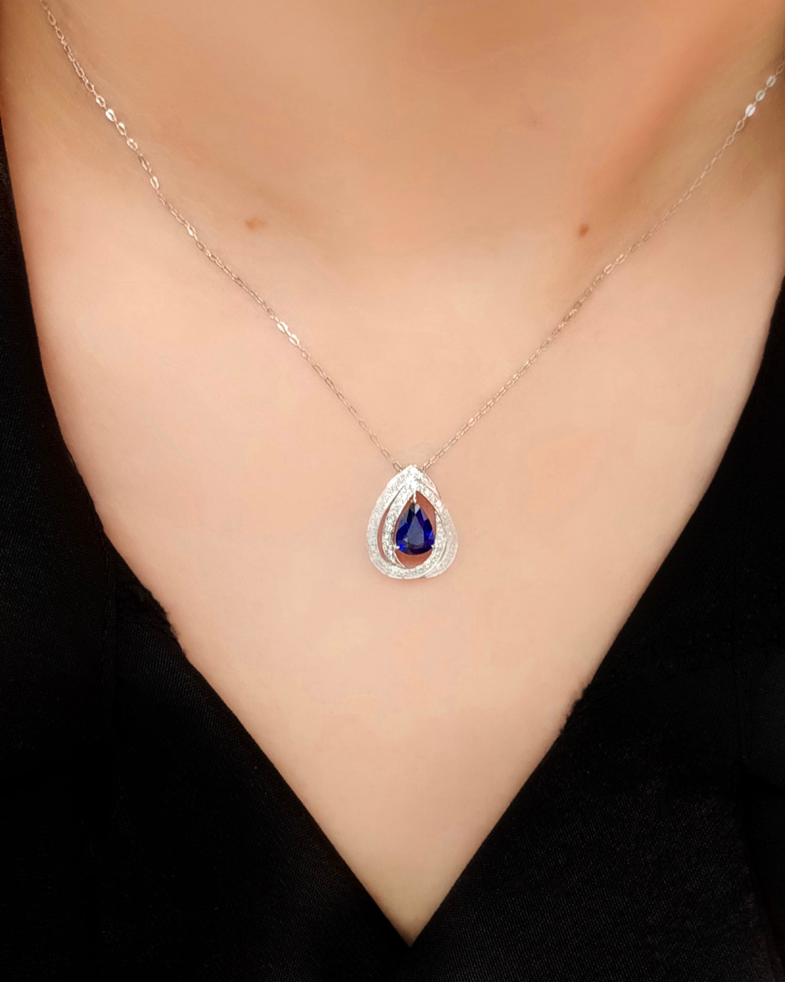 Elegant Royal Blue Sapphire Pendant - A Must-Have Jewelry Piece Jeweler.Jewelry