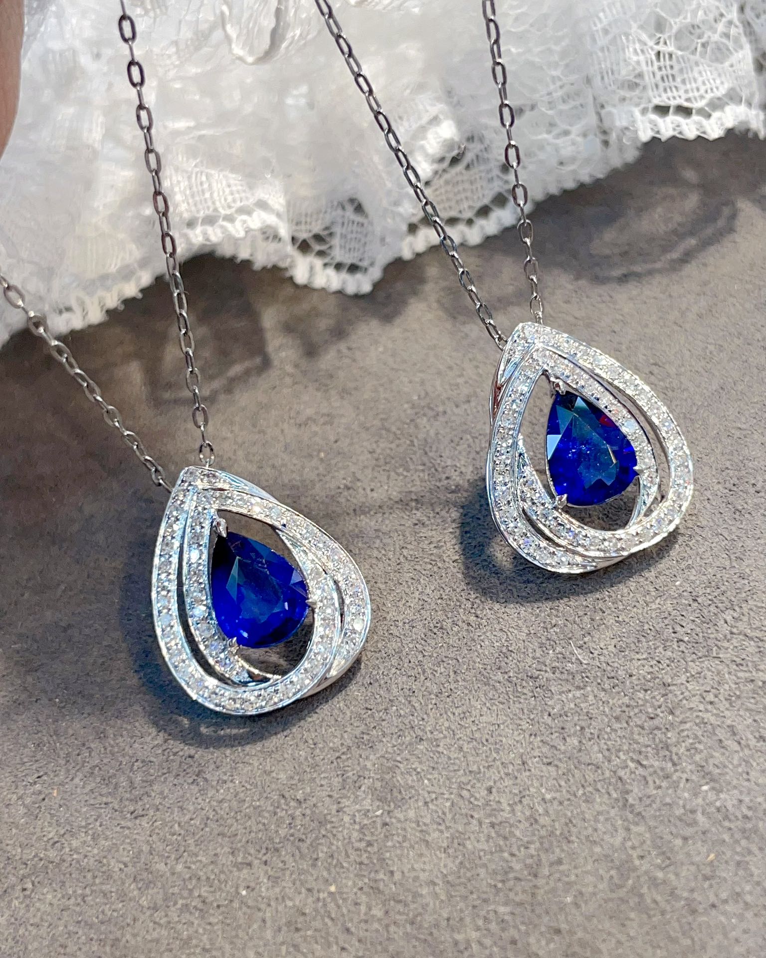 Elegant Royal Blue Sapphire Pendant - A Must-Have Jewelry Piece Jeweler.Jewelry