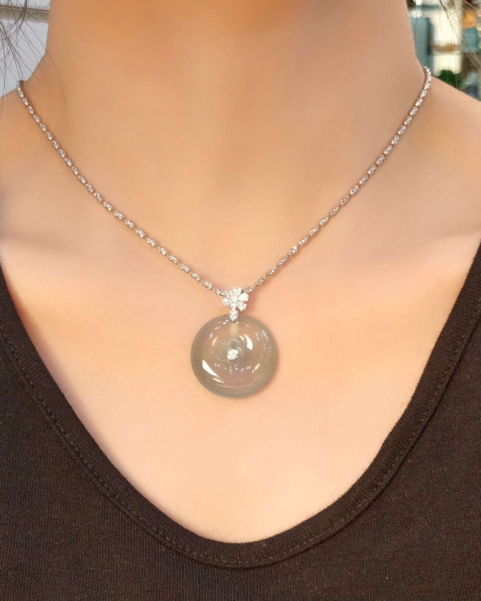 Emerald Pendant Jewelry - 18k Gold Diamond-Embedded Jade平安扣 Jeweler.Jewelry