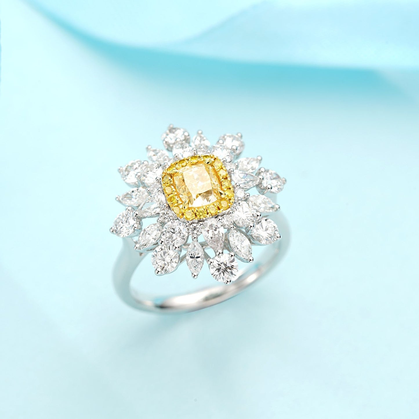 Exquisite Cushion Marquise Round Diamond Ring with克拉Yellow Diamond - Premium Jewelry - Yellow Diamond Set System